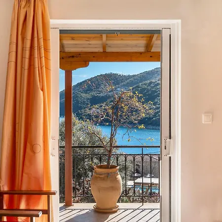 Apartment Vardia *