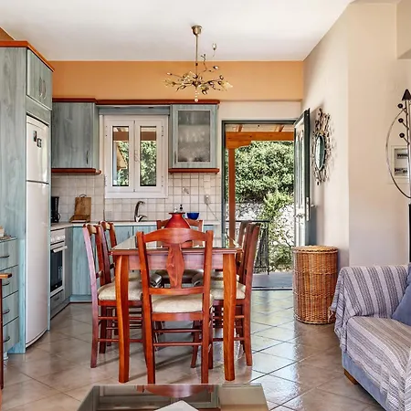 Vardia Apartment *